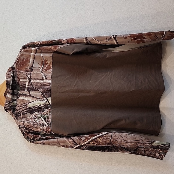 Realtree Women's Lightweight Camouflage 1/4 Zip Jacket - Picture 5 of 6